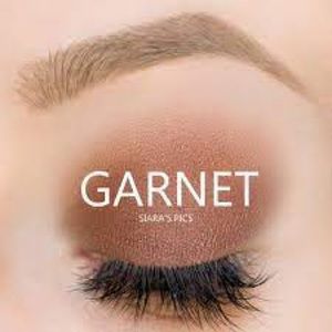 Shadow Sense by Senegence. Shade: Garnet. NWT.